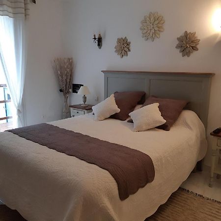 Les Chambres Manon - Piscine, Spa, Tennis Belcodene 外观 照片
