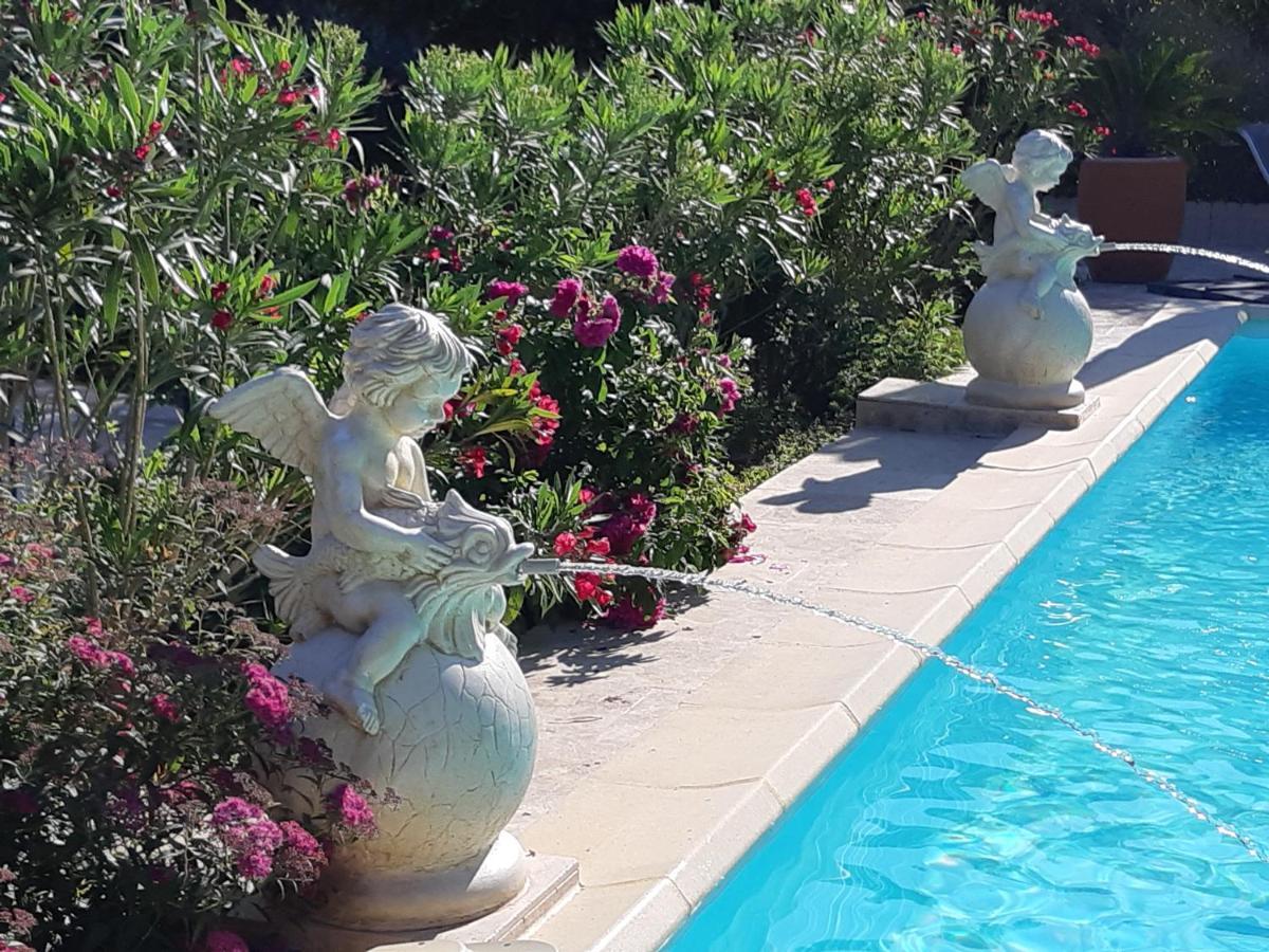 Les Chambres Manon - Piscine, Spa, Tennis Belcodene 外观 照片