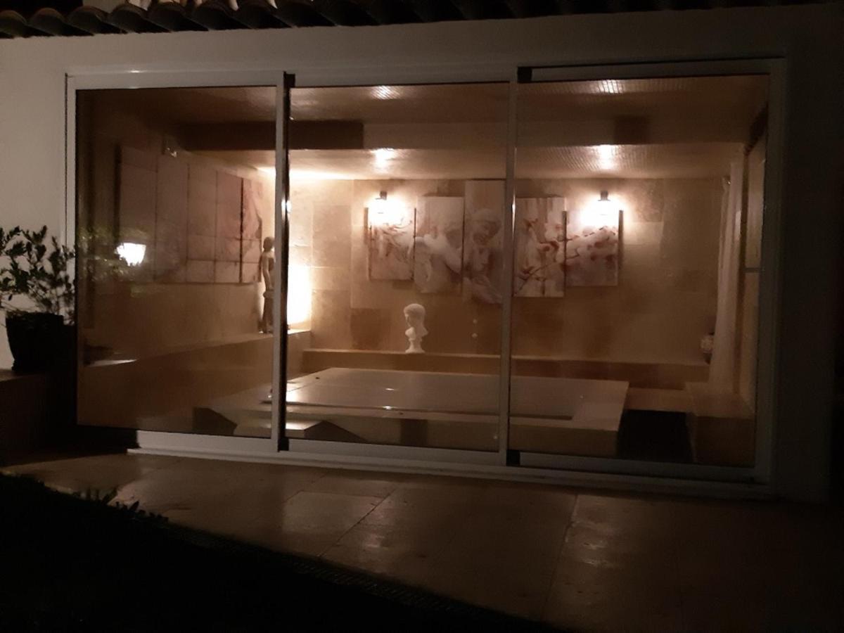Les Chambres Manon - Piscine, Spa, Tennis Belcodene 外观 照片